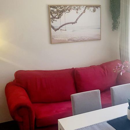 פורסטר Golden Sands Motor Inn מראה חיצוני תמונה